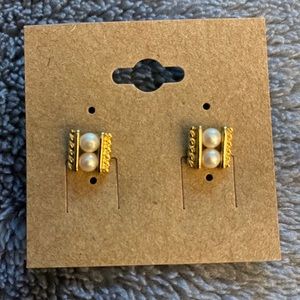 Vintage gold and faux pearl earrings